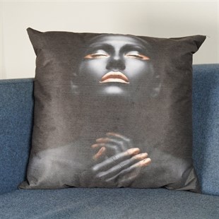 3D Kadın Desenli Fermuarlı Yastık Kılıfı