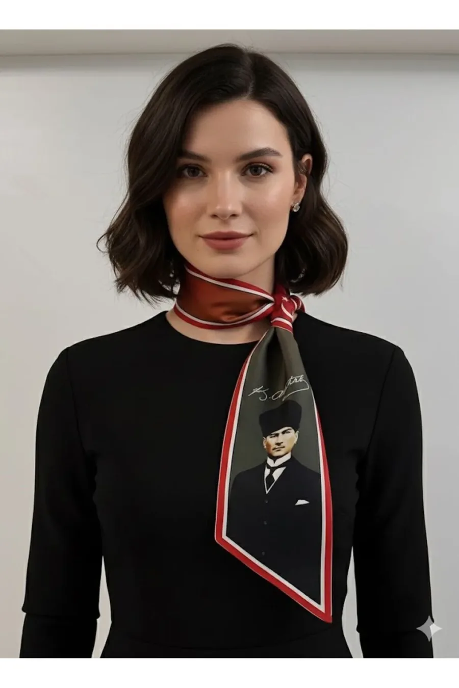 Atatürk Fotoğraflı ve İmzalı Türk Bayraklı Kravat / Eşarp / Fular