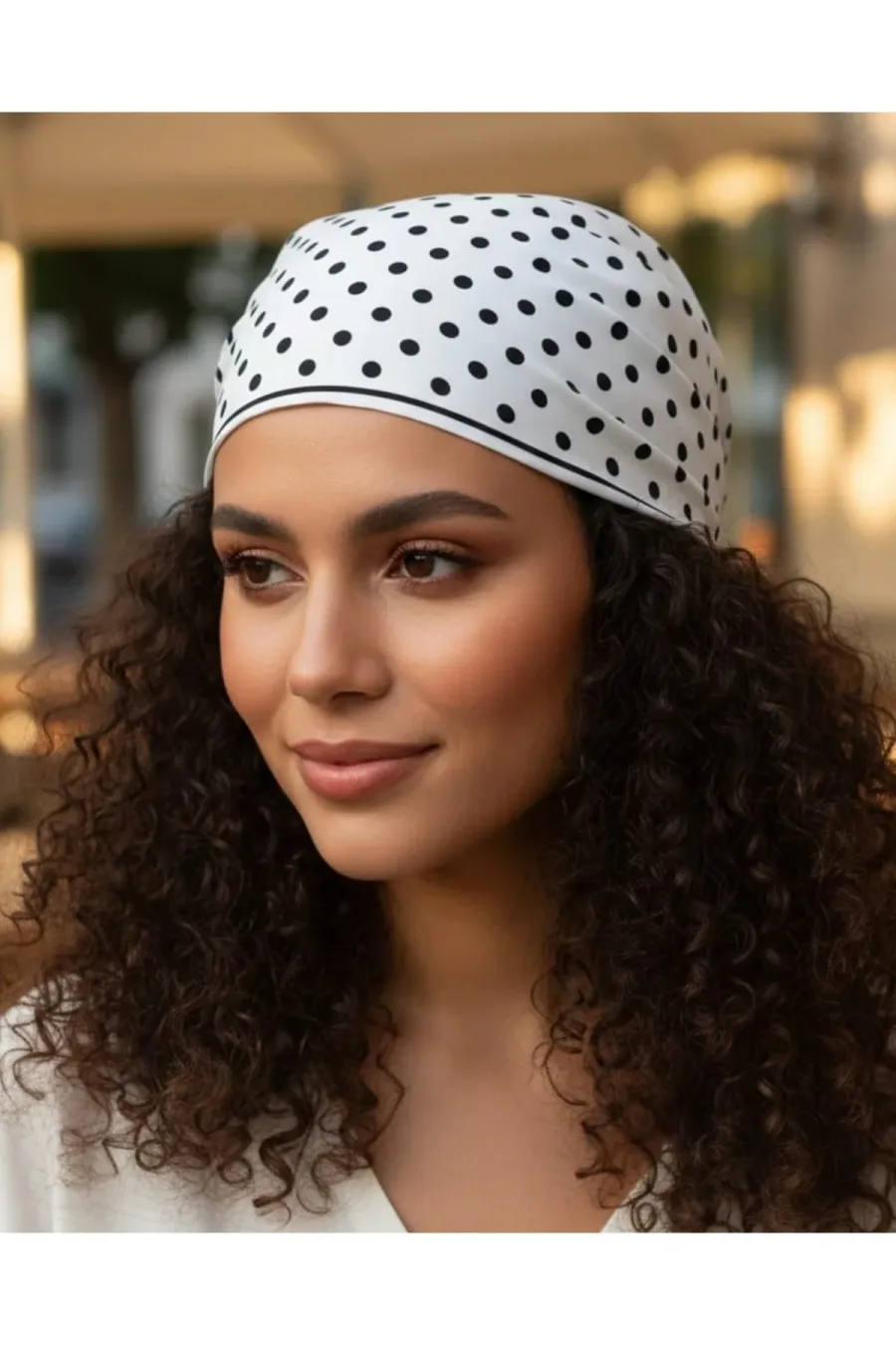 Beyaz Puantiyeli Fular Bandana Estascarf 48x48 Cm