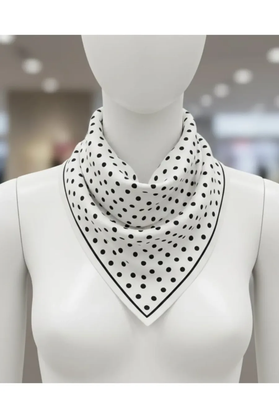 Beyaz Puantiyeli Fular Bandana Estascarf 48x48 Cm