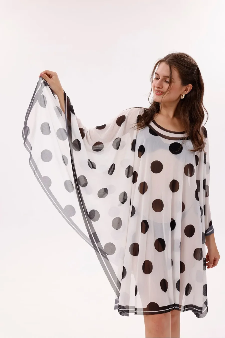 Kısa Kimono Pareo - Tesettür Pareo - Puantiyeli Beyaz 180x135 Cm