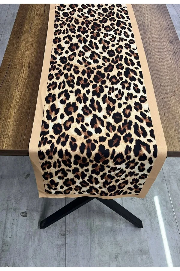 Leopar Desen Şeritli Runner 40 X 140 Leopar Desen Şeritli Runner 40 X 140