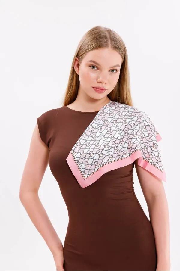 Pembe Zincir Model Fular Estascarf 48 x 48 Cm