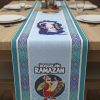 Ramazan Ayı Motifli Dijital Baskılı Runner Masa Örtüsü 40x140 cm Ramazan Ayı Motifli Dijital Baskılı Runner Masa Örtüsü 40x140 cm