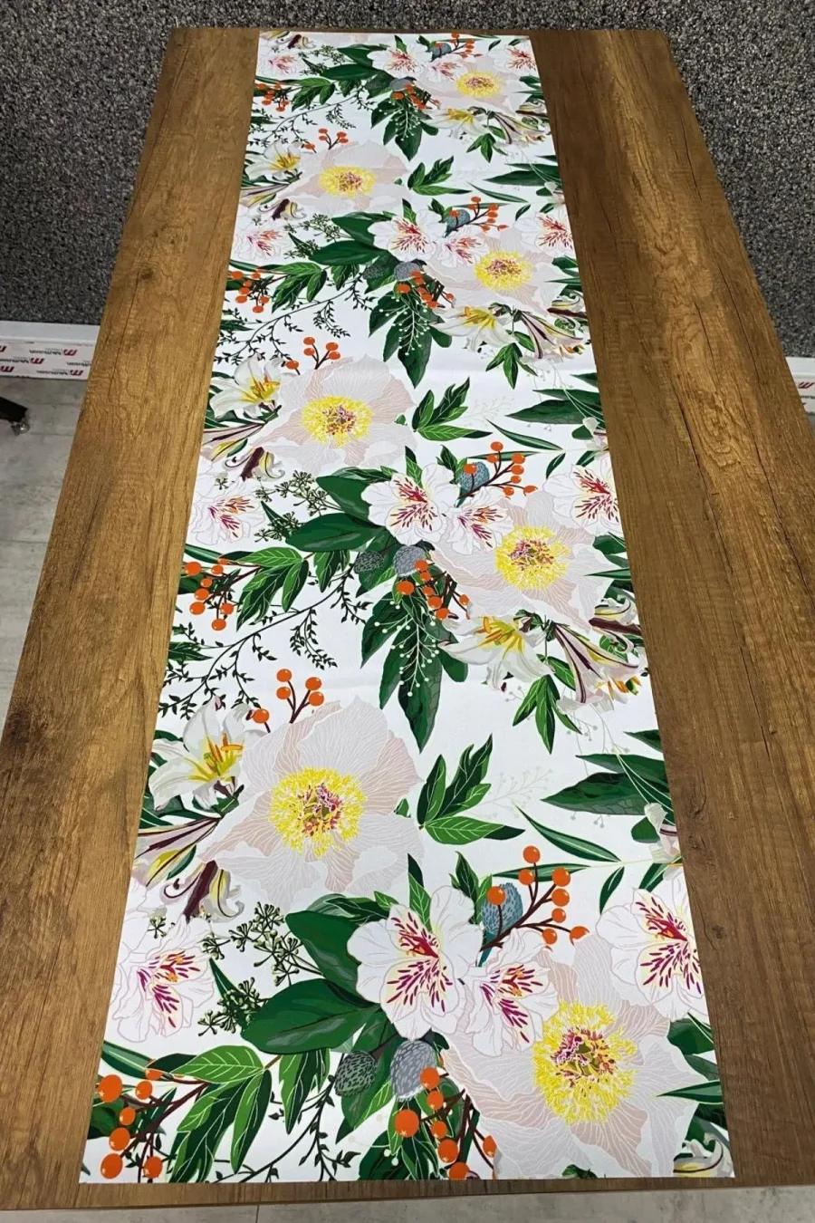 Renkli Bahar Desenli Runner 40x140 Cm