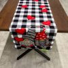 Sevgililer Günü Aşk Temalı Runner Örtüsü 40 X 140 Sevgililer Günü Aşk Temalı Runner Örtüsü 40 X 140