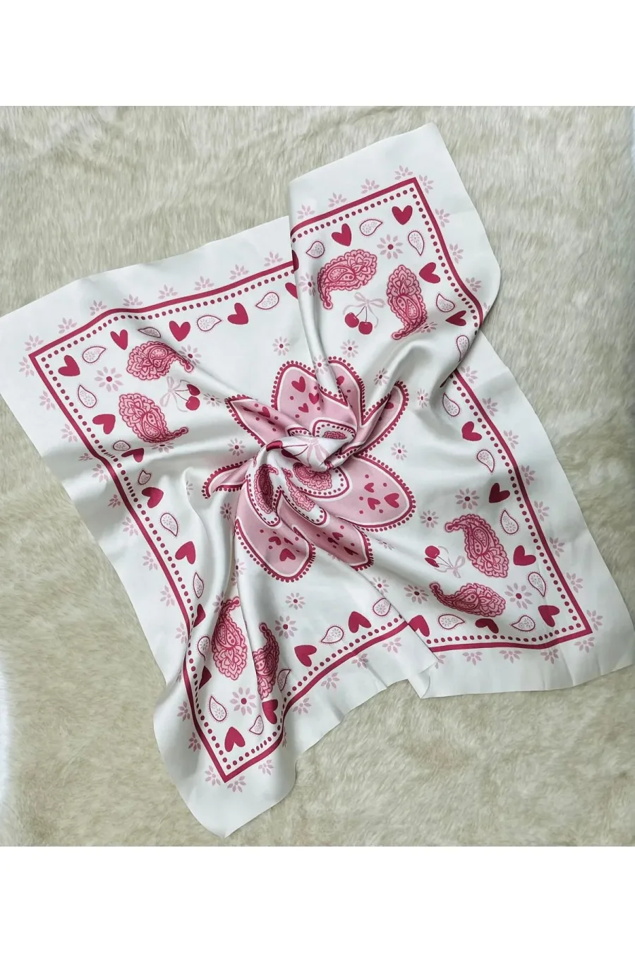 Sevgililer Günü Özel Love Fular Toka Bandana Hediye Seti