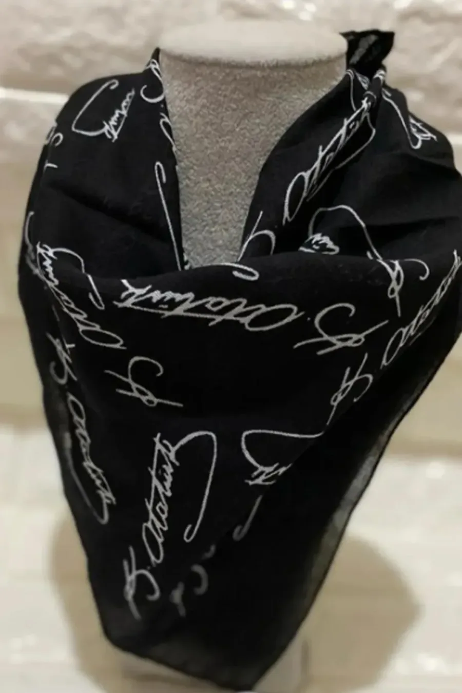 Tarzını Seç 10’lu Siyah Atatürk İmzalı Bandana / Fular Set