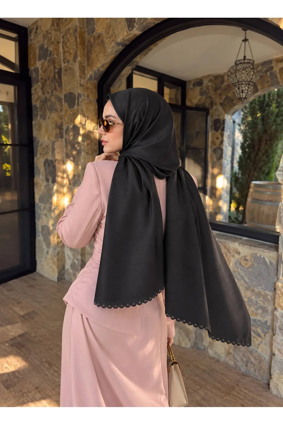 Tarzını Seç Dantel Oya Kesim Çiçek Taç Motif Şal Siyah 75 x 200 cm